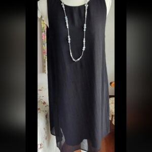 Chic Black Sleeveless Midi Dress